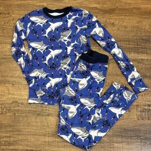 GAP Kids Shark Christmas Holiday Glow-in-the-Dark Pajama Set